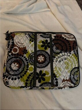 Vera Bradley quilted laptop bag in the Cocoa Moss pattern.